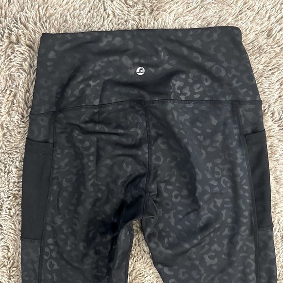 LegEnd Yoga Pants Leggings - Picture 8 of 8